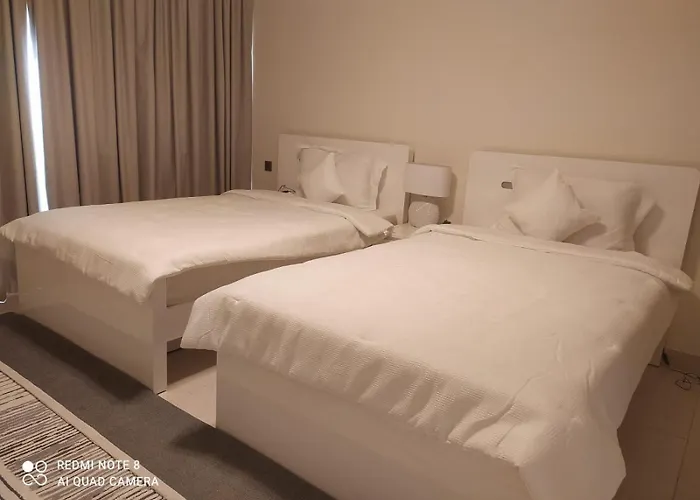 Balqis Residense Palm Jumeirah,Pool, Beach, Top Floor, Full Sea View, Restaurants